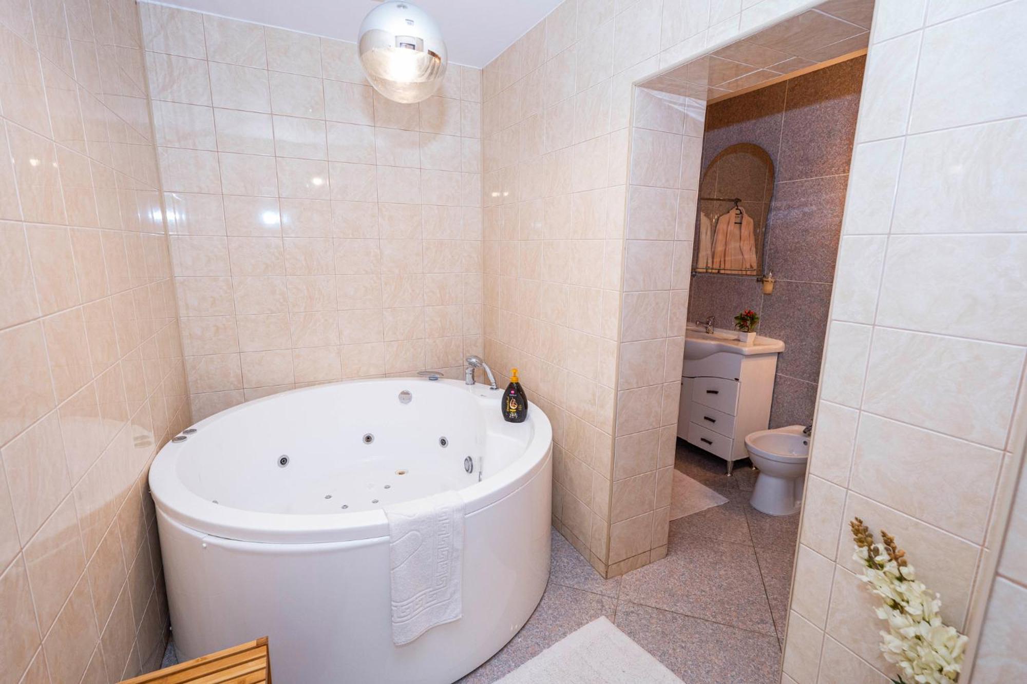 Noblesse Suite Галац Экстерьер фото